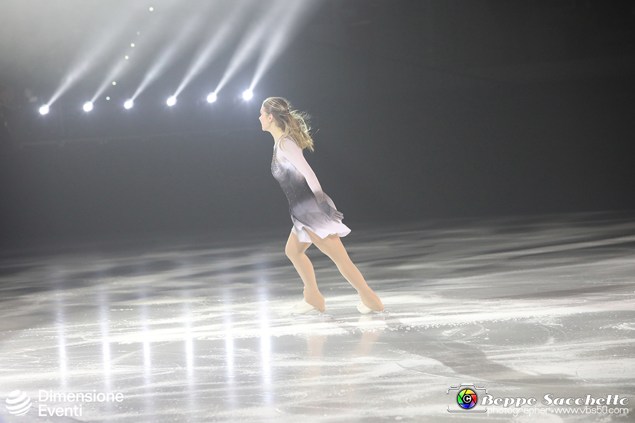 VBS_1403 - Monet on ice.jpg